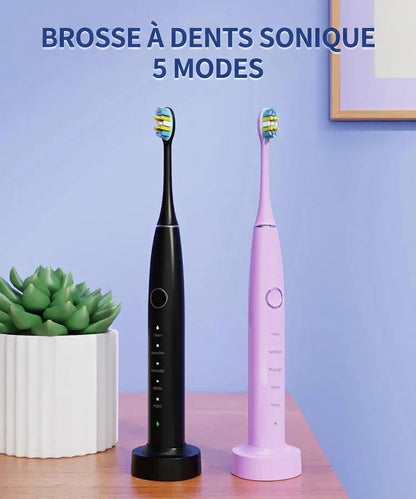 Aurée — La brosse électrique pensée pour les porteurs de bagues et gouttières